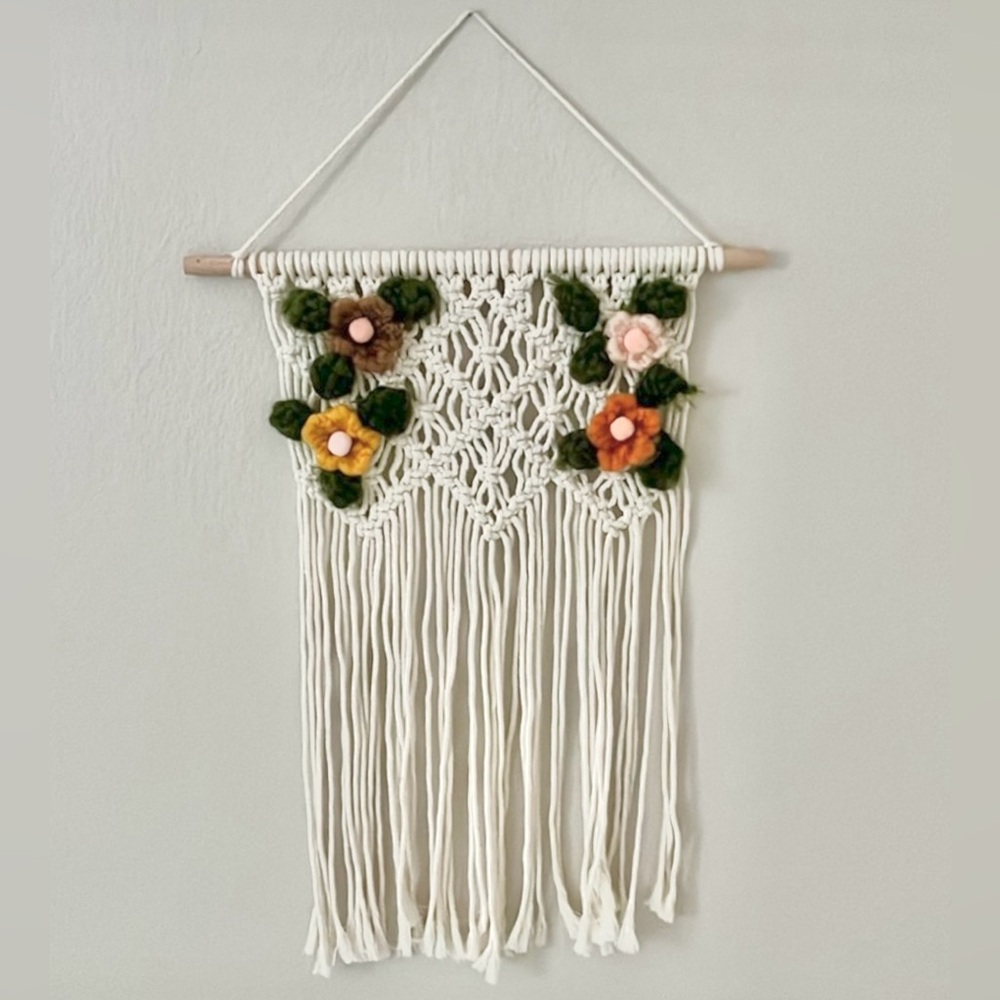 Floral macrame hanging